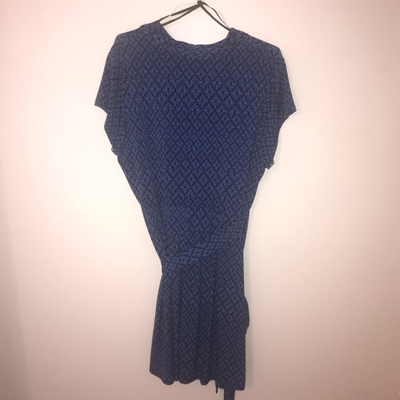 Plus size dress - Picture 3 of 4